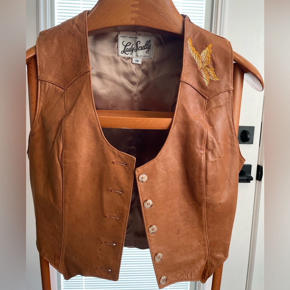 Lady Scully vintage cognac fitted leather vest satin-lined butterfly embroidery